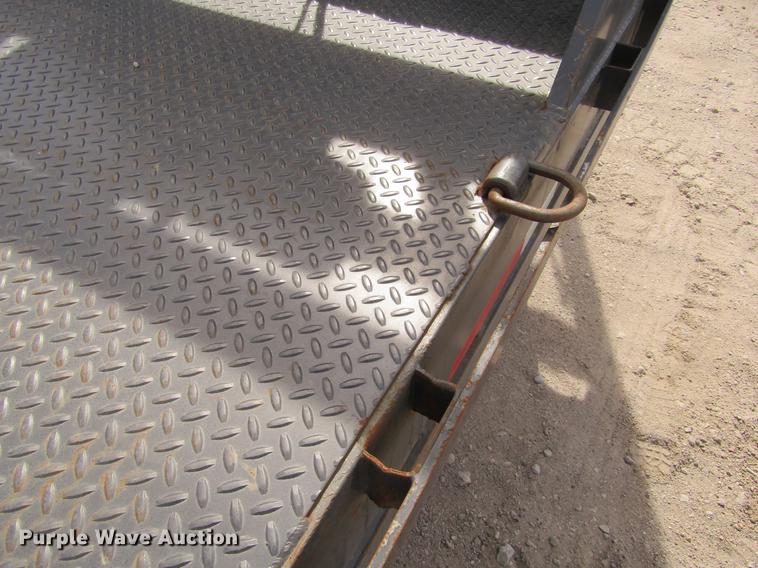 image for item DE6655 2016 Maxey A826 Drop-N-Load car trailer