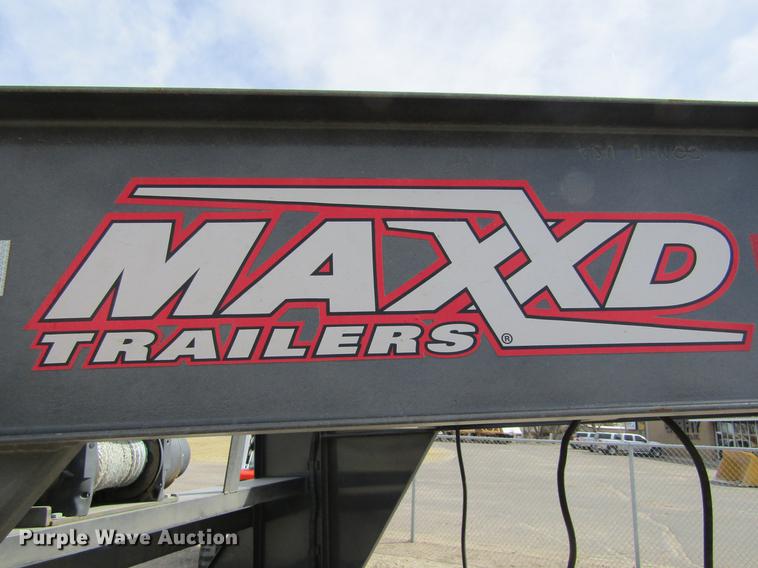 image for item DE6655 2016 Maxey A826 Drop-N-Load car trailer