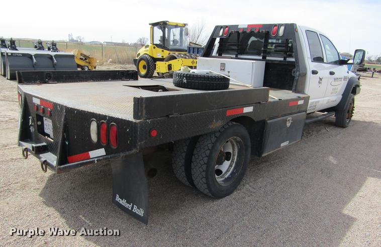 image for item DE6656 2008 Dodge Ram 5500HD SLT Quad Cab flatbed pickup truck