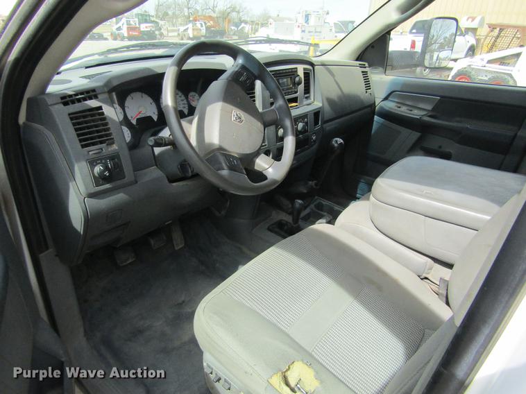 image for item DE6656 2008 Dodge Ram 5500HD SLT Quad Cab flatbed pickup truck