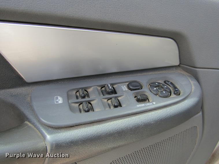 image for item DE6656 2008 Dodge Ram 5500HD SLT Quad Cab flatbed pickup truck