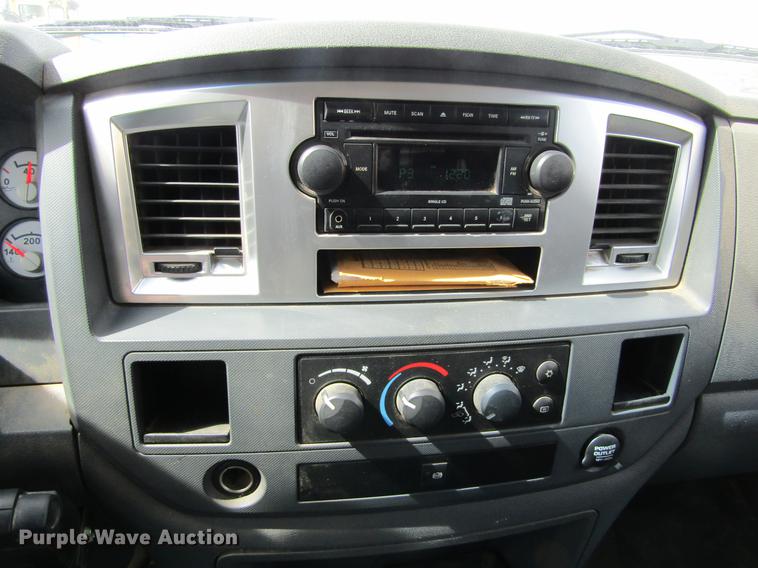 image for item DE6656 2008 Dodge Ram 5500HD SLT Quad Cab flatbed pickup truck