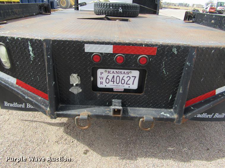 image for item DE6656 2008 Dodge Ram 5500HD SLT Quad Cab flatbed pickup truck