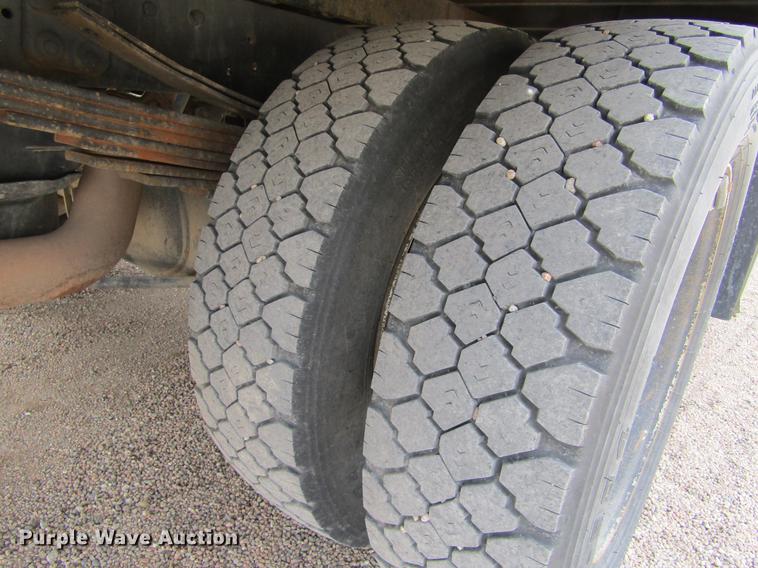 image for item DE6656 2008 Dodge Ram 5500HD SLT Quad Cab flatbed pickup truck