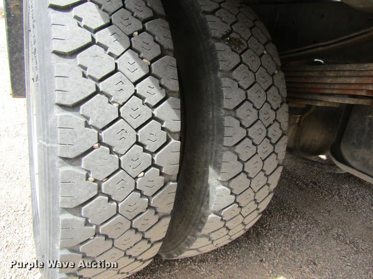 image for item DE6656 2008 Dodge Ram 5500HD SLT Quad Cab flatbed pickup truck