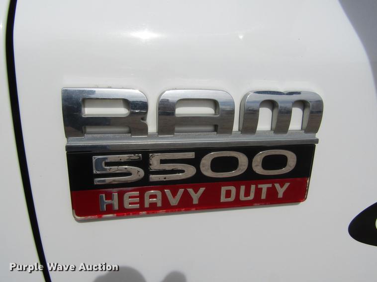 image for item DE6656 2008 Dodge Ram 5500HD SLT Quad Cab flatbed pickup truck