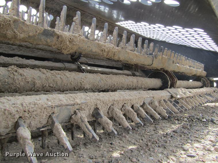 image for item DE6657 2013 Bobcat LR6B landscape rake