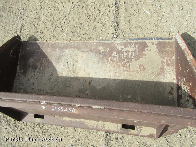 image for item DE6659 Rawson low profile skid steer bucket