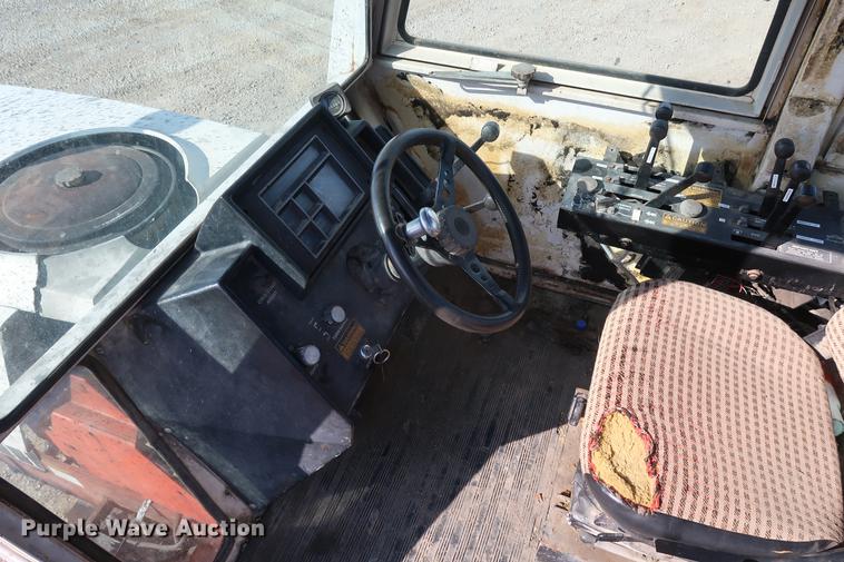 image for item DF3541 Case 4490 4WD tractor