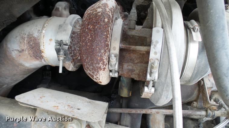 image for item DP9574 1975 Ford 900 grain truck