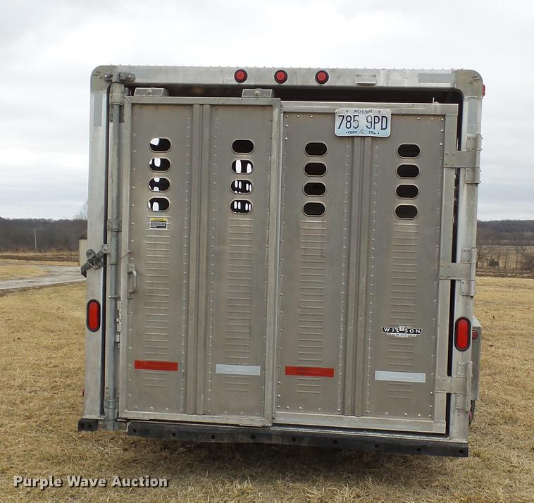 image for item DP9576 2006 Wilson PSGN-3724T livestock trailer