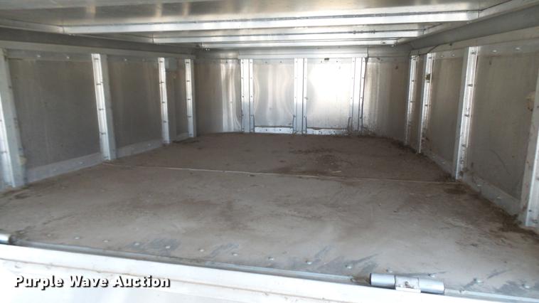 image for item DP9576 2006 Wilson PSGN-3724T livestock trailer