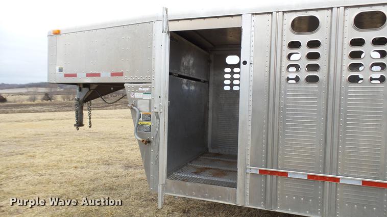 image for item DP9576 2006 Wilson PSGN-3724T livestock trailer