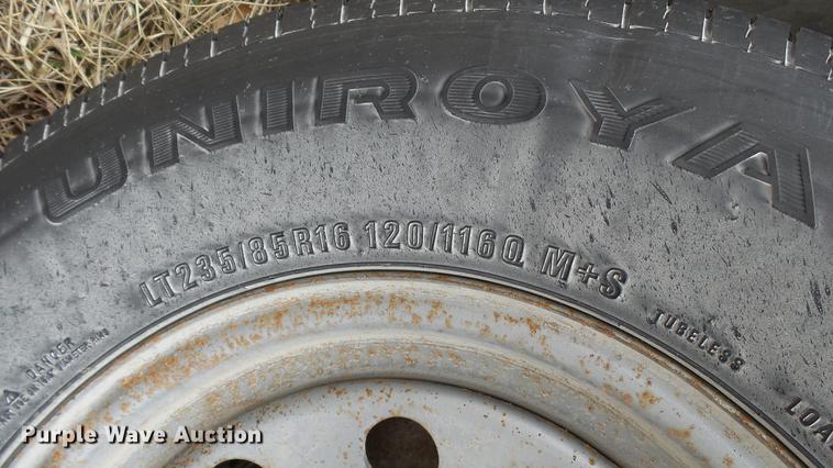 image for item DP9576 2006 Wilson PSGN-3724T livestock trailer