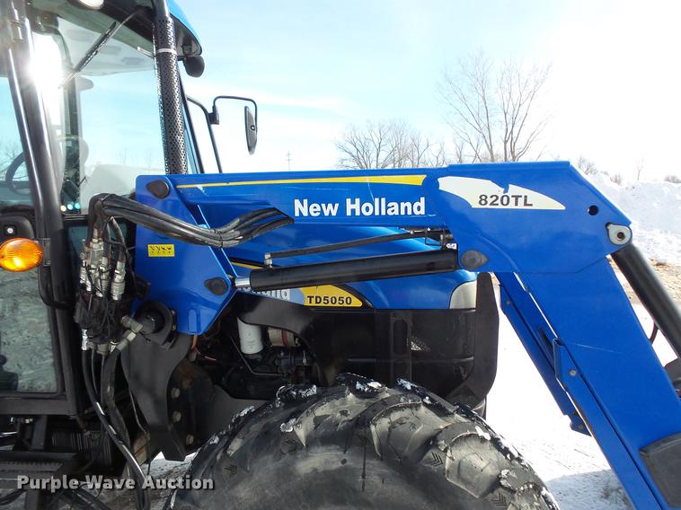 image for item DV9552 2009 New Holland TD5050 MFWD tractor