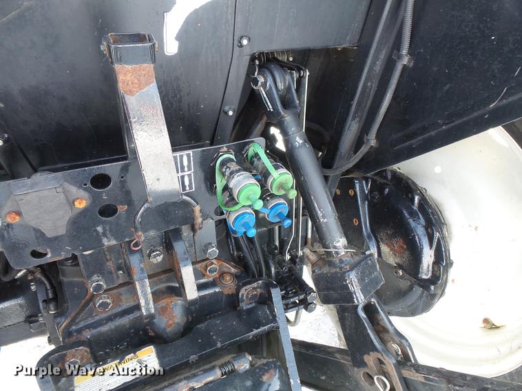 image for item DV9552 2009 New Holland TD5050 MFWD tractor