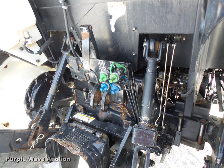 image for item DV9552 2009 New Holland TD5050 MFWD tractor