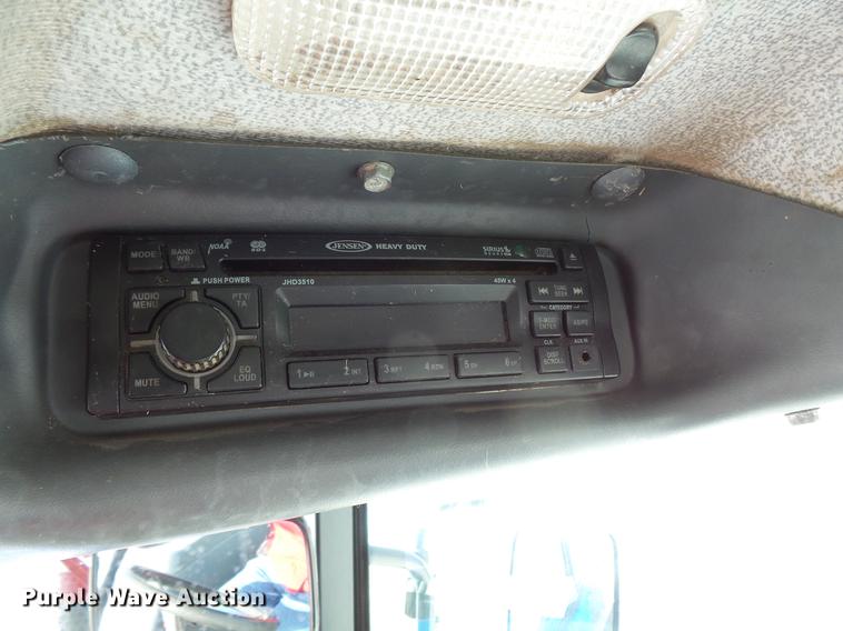 image for item DV9552 2009 New Holland TD5050 MFWD tractor