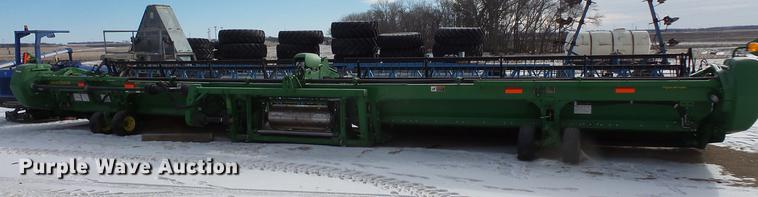 image for item EA9717 2015 John Deere 640D draper head