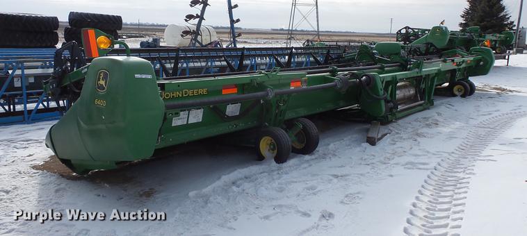 image for item EA9717 2015 John Deere 640D draper head
