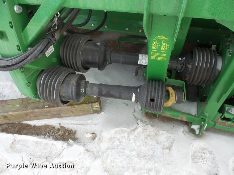 image for item EA9717 2015 John Deere 640D draper head