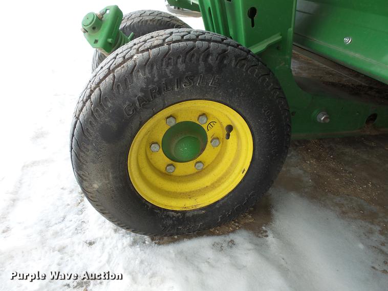 image for item EA9717 2015 John Deere 640D draper head