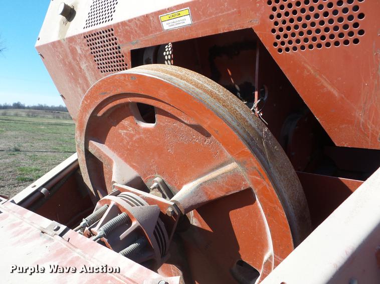 image for item H1556 1998 Hesston 4900 large square baler