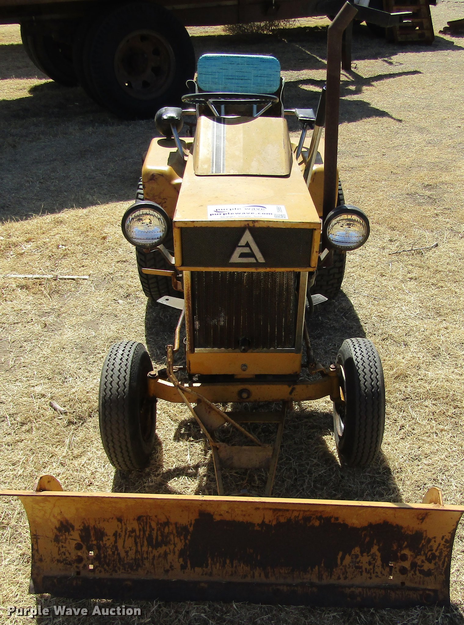 Allis Chalmers B110 tractor in Laverne, OK Item DE6651 sold Purple Wave