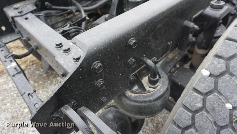 image for item DB0343 2001 Kenworth T800 semi truck