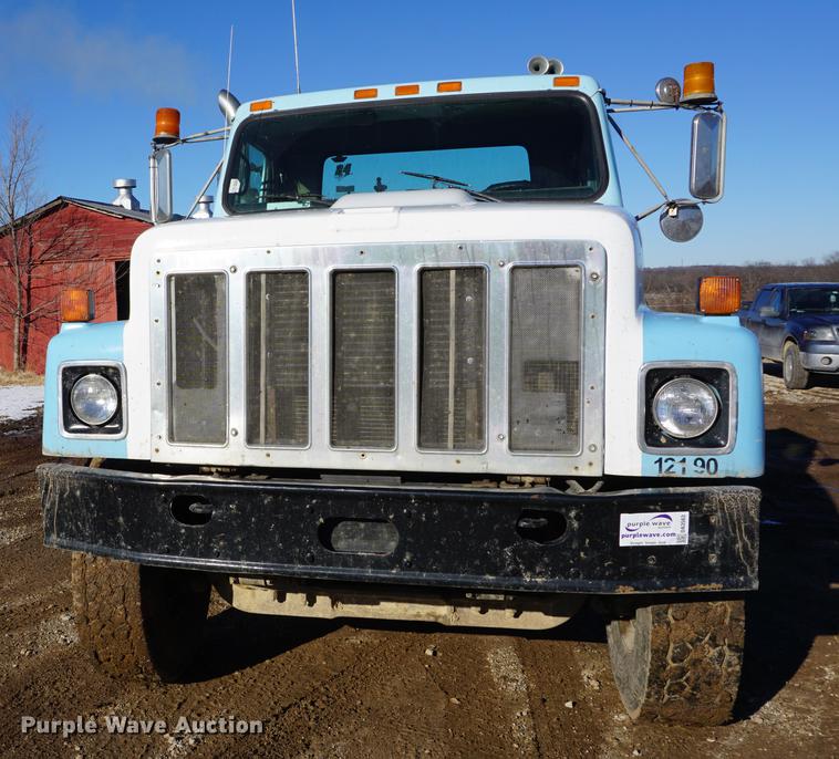 image for item DB0350 1990 International G2504 truck chassis