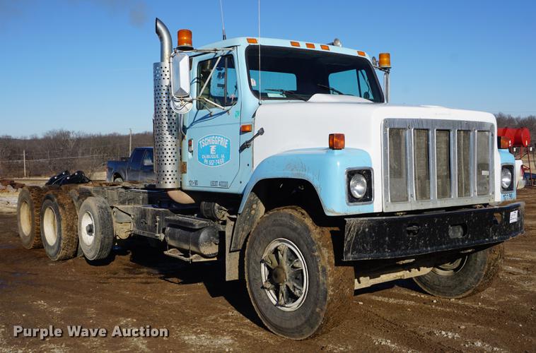 image for item DB0350 1990 International G2504 truck chassis