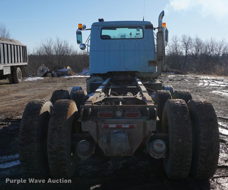 image for item DB0350 1990 International G2504 truck chassis