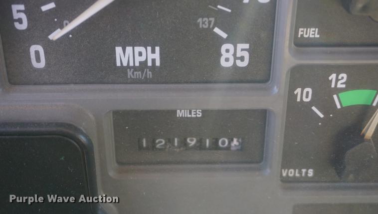 image for item DB0350 1990 International G2504 truck chassis