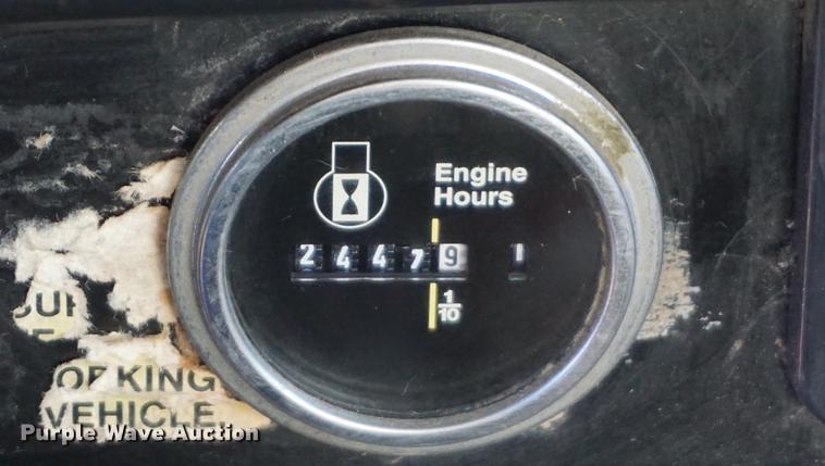 image for item DB0350 1990 International G2504 truck chassis