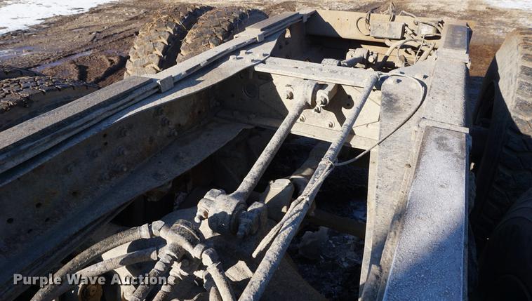 image for item DB0350 1990 International G2504 truck chassis