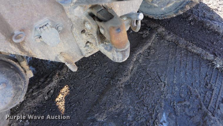 image for item DB0350 1990 International G2504 truck chassis