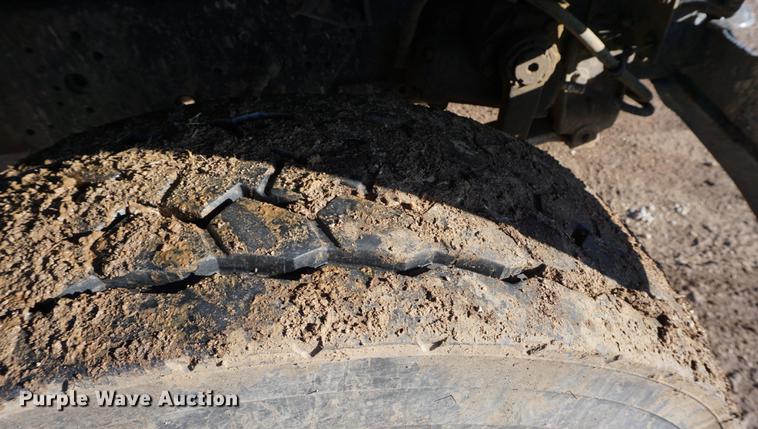 image for item DB0350 1990 International G2504 truck chassis