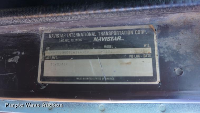 image for item DB0350 1990 International G2504 truck chassis