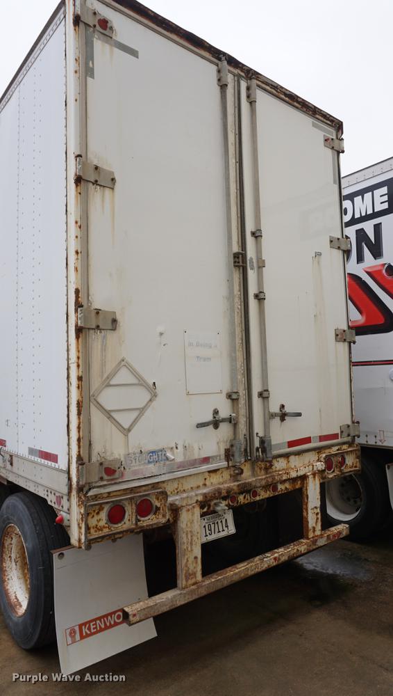 image for item DB0452 1994 Stoughton AVW485TSC dry van trailer