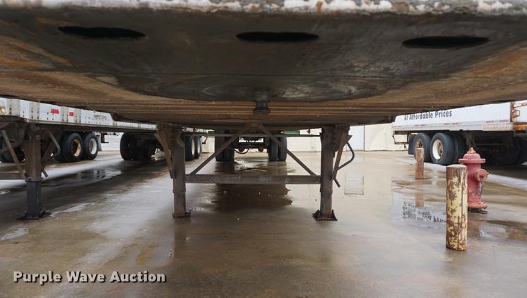 image for item DB0452 1994 Stoughton AVW485TSC dry van trailer