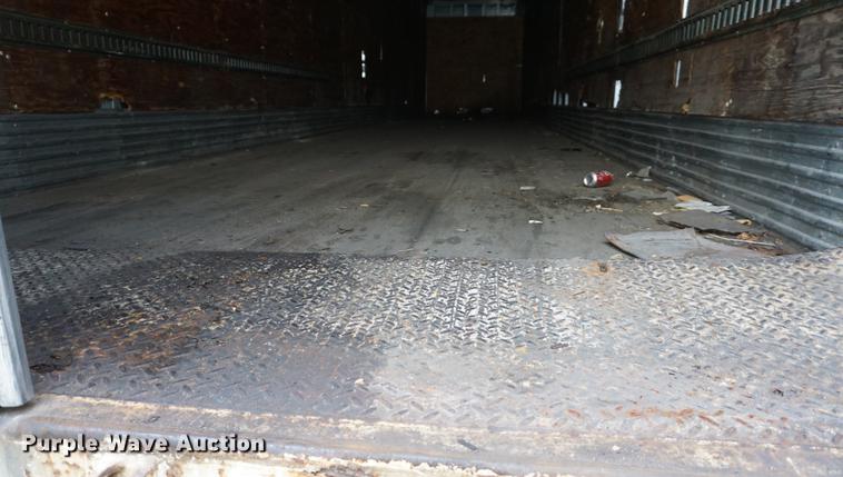 image for item DB0452 1994 Stoughton AVW485TSC dry van trailer