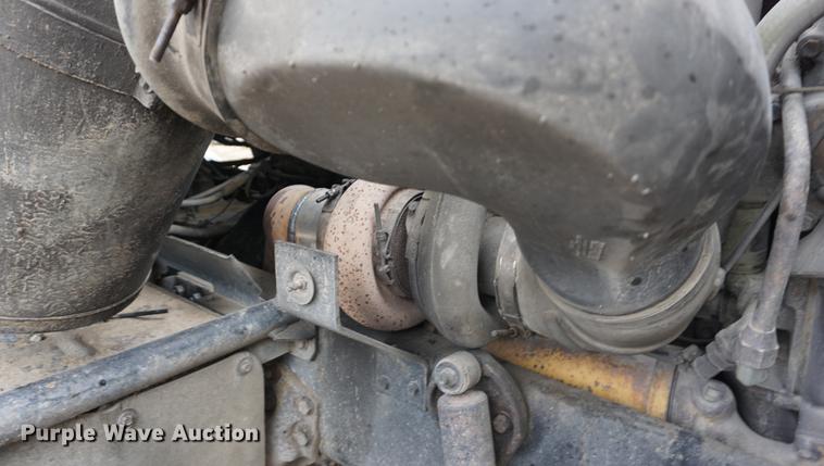 image for item DB0459 1989 Ford LTL9000 semi truck