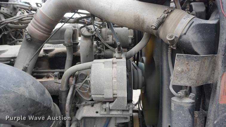 image for item DB0459 1989 Ford LTL9000 semi truck