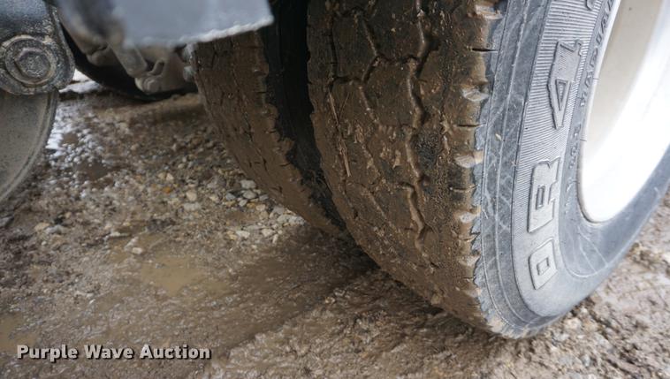 image for item DB0459 1989 Ford LTL9000 semi truck