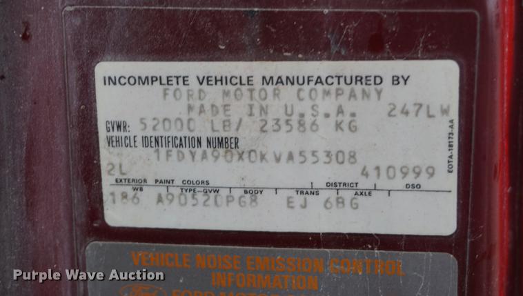 image for item DB0459 1989 Ford LTL9000 semi truck