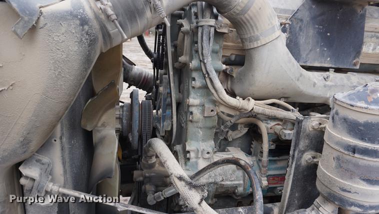 image for item DB0460 1998 Kenworth T600 semi truck