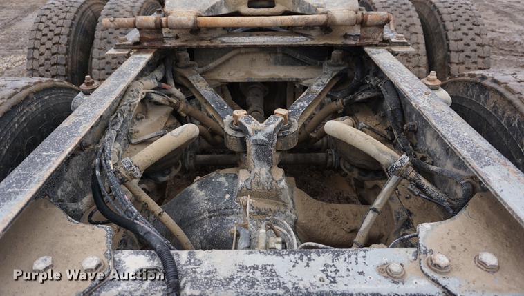 image for item DB0460 1998 Kenworth T600 semi truck