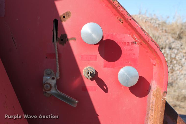 image for item DB5172 1997 Talbert TDW-35SA-HRG-1-T1 lowboy equipment trailer