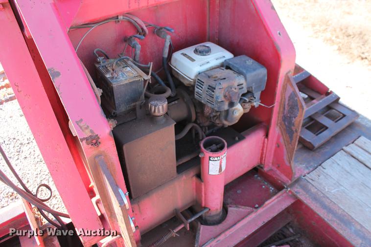 image for item DB5172 1997 Talbert TDW-35SA-HRG-1-T1 lowboy equipment trailer