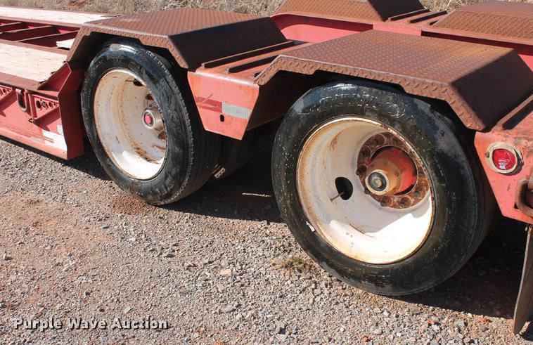 image for item DB5172 1997 Talbert TDW-35SA-HRG-1-T1 lowboy equipment trailer